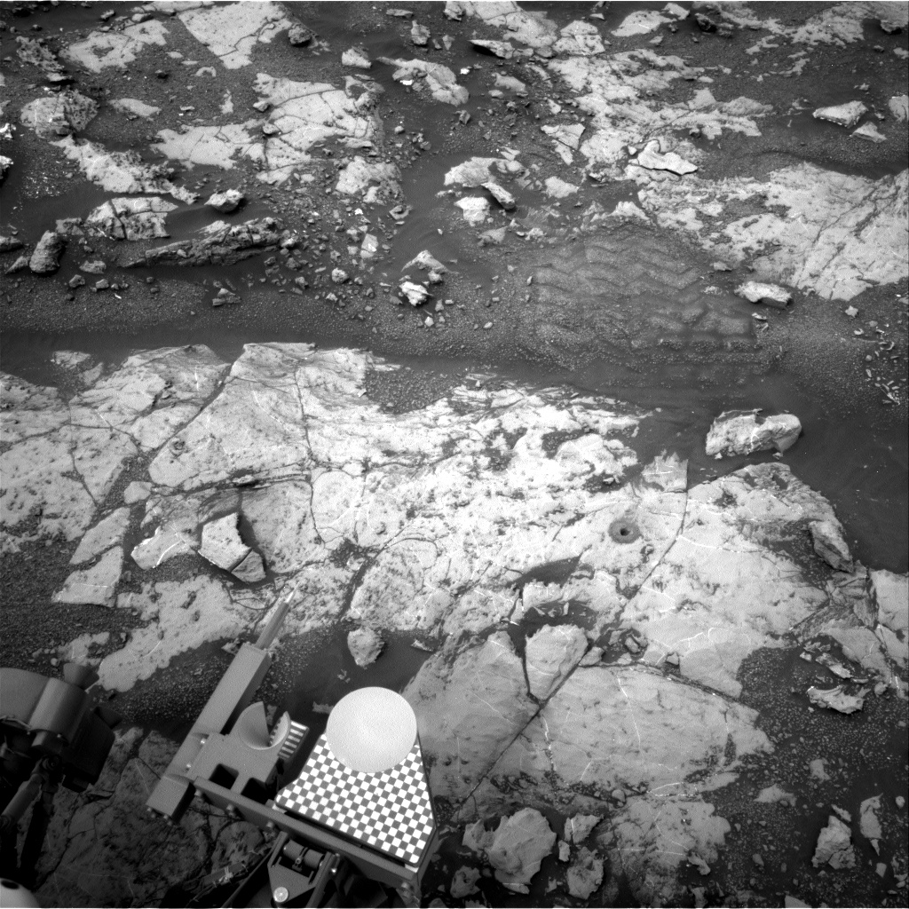 Nasa's Mars rover Curiosity acquired this image using its Right Navigation Camera on Sol 2138, at drive 1316, site number 72