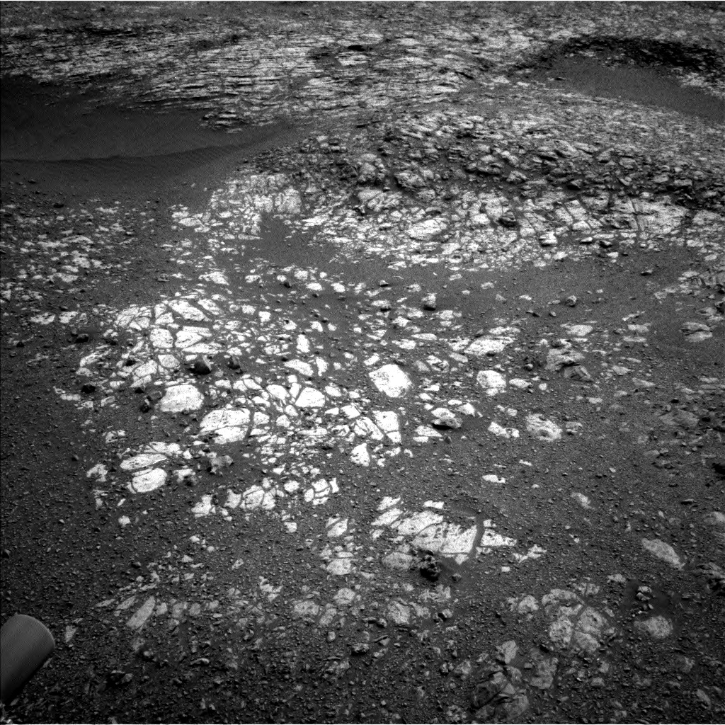 Nasa's Mars rover Curiosity acquired this image using its Left Navigation Camera on Sol 2163, at drive 2380, site number 72