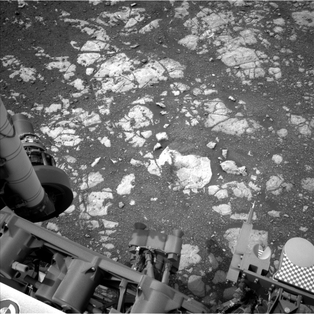 Nasa's Mars rover Curiosity acquired this image using its Left Navigation Camera on Sol 2170, at drive 2464, site number 72