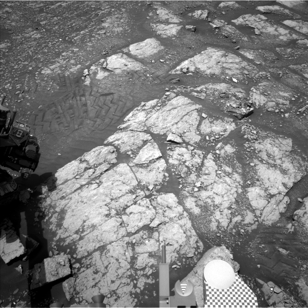 Nasa's Mars rover Curiosity acquired this image using its Left Navigation Camera on Sol 2346, at drive 762, site number 74