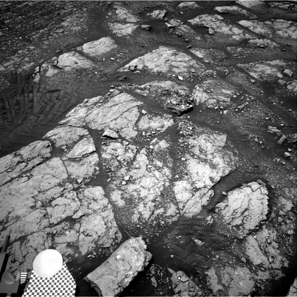 Nasa's Mars rover Curiosity acquired this image using its Right Navigation Camera on Sol 2346, at drive 762, site number 74