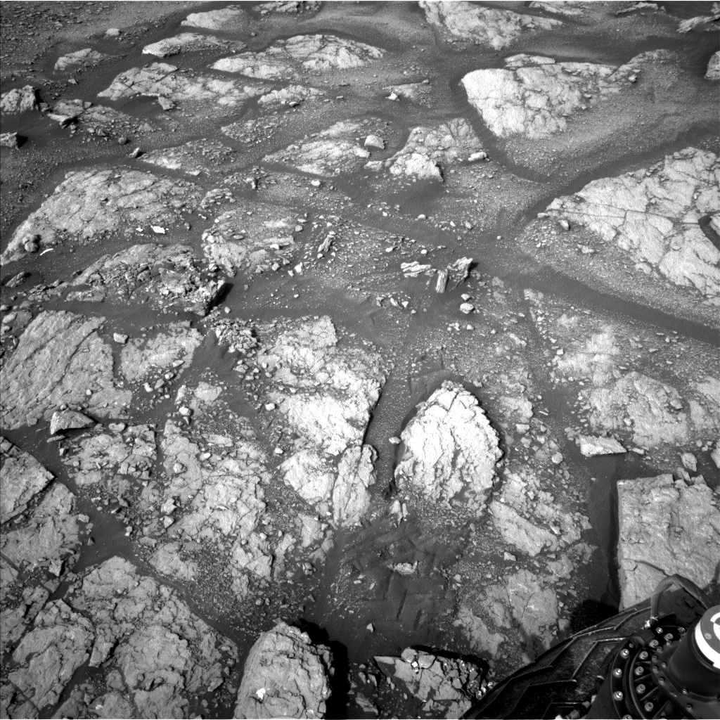 Nasa's Mars rover Curiosity acquired this image using its Left Navigation Camera on Sol 2347, at drive 0, site number 75