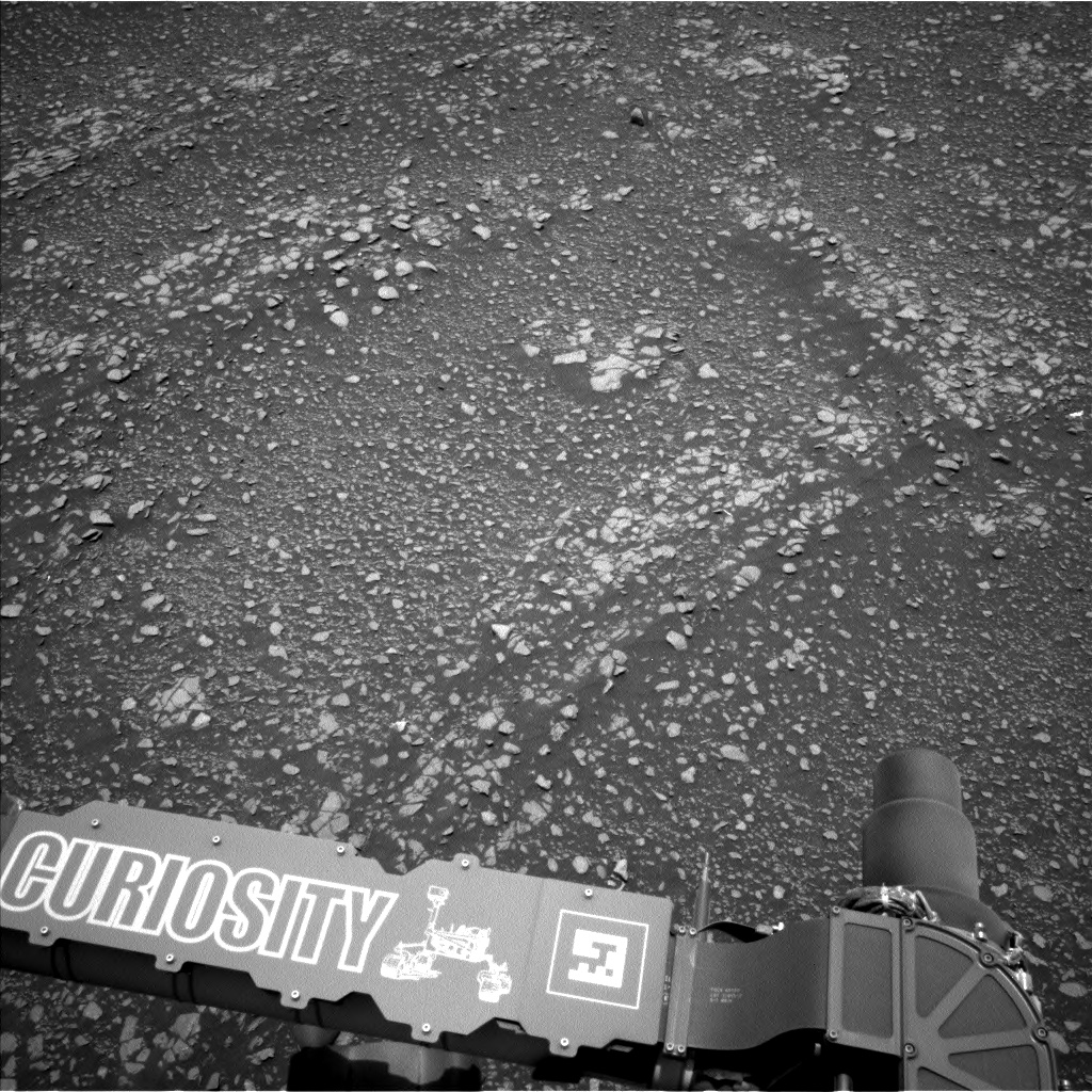 Nasa's Mars rover Curiosity acquired this image using its Left Navigation Camera on Sol 2360, at drive 936, site number 75