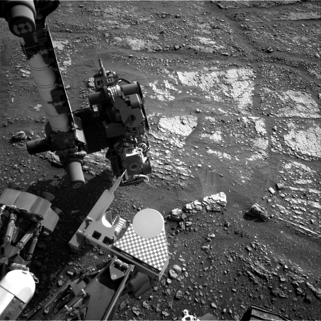 Nasa's Mars rover Curiosity acquired this image using its Right Navigation Camera on Sol 2424, at drive 2860, site number 75