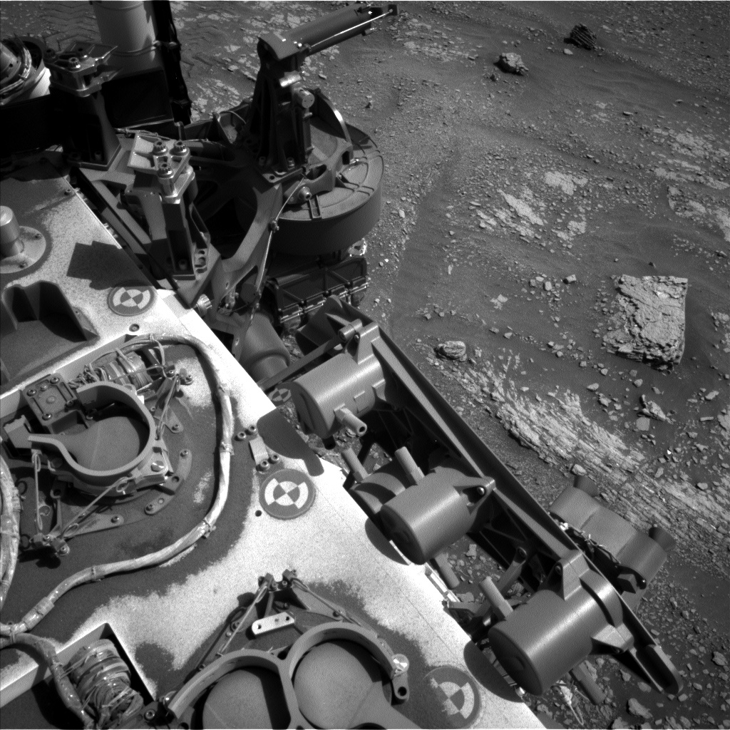 Nasa's Mars rover Curiosity acquired this image using its Left Navigation Camera on Sol 2425, at drive 2860, site number 75
