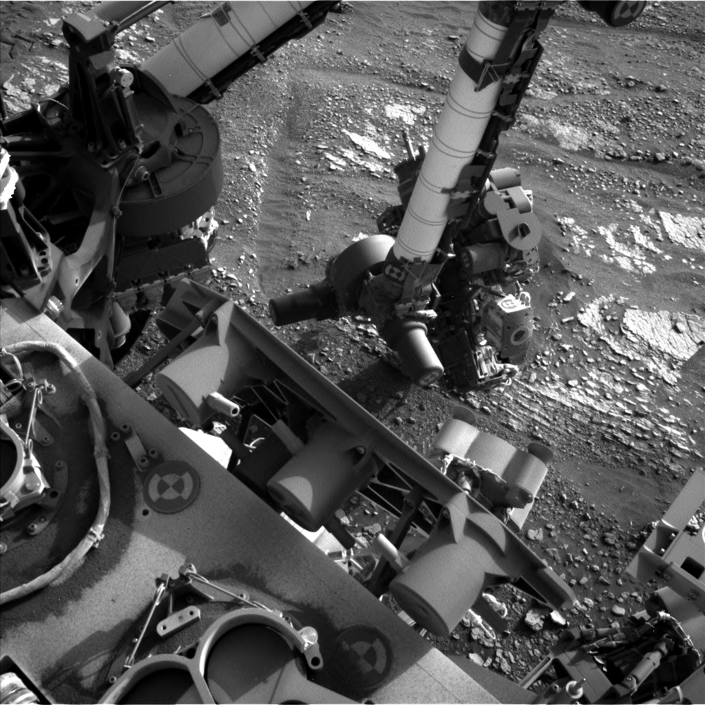 Nasa's Mars rover Curiosity acquired this image using its Left Navigation Camera on Sol 2427, at drive 2860, site number 75