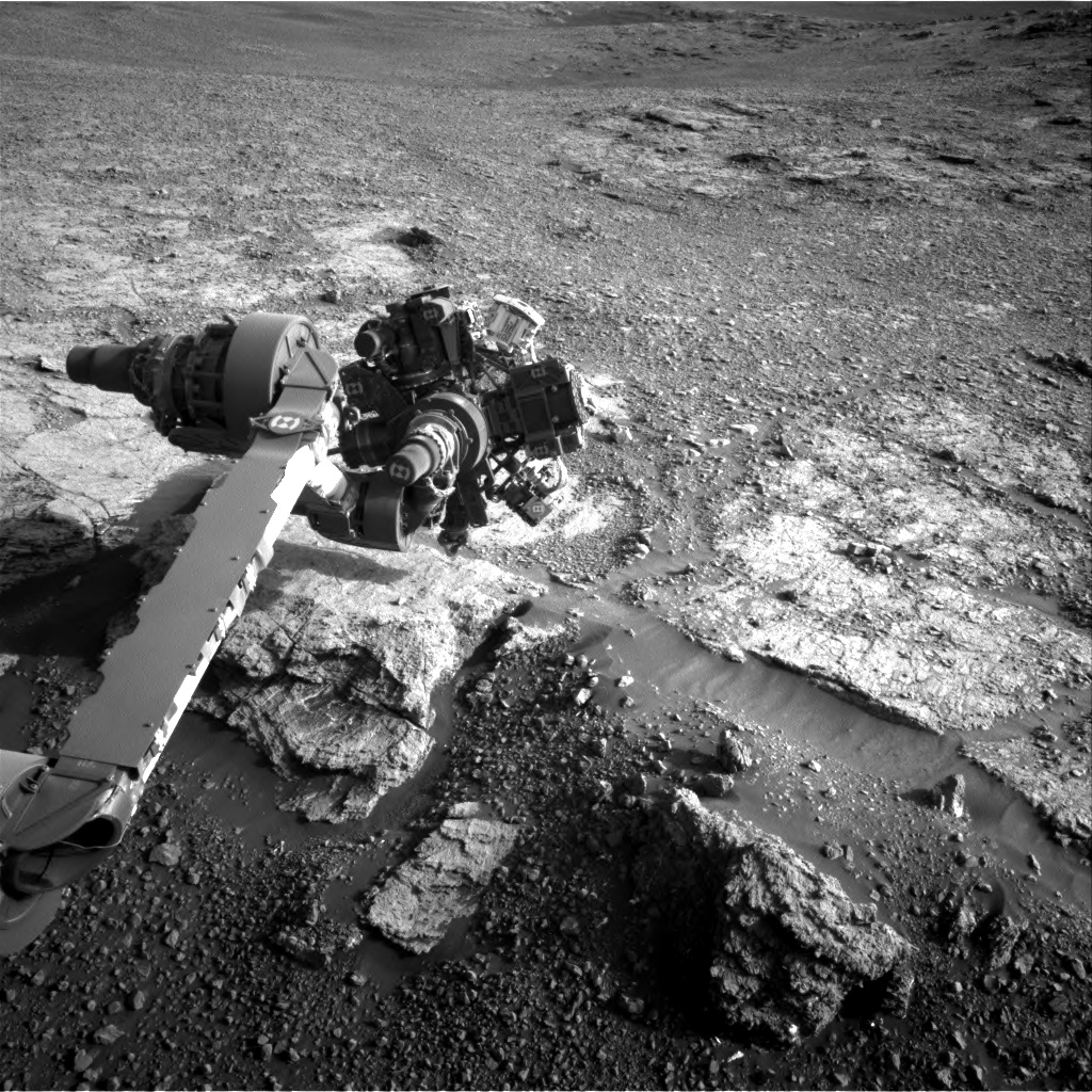 Nasa's Mars rover Curiosity acquired this image using its Right Navigation Camera on Sol 2450, at drive 1384, site number 76