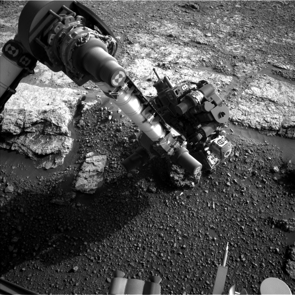 Nasa's Mars rover Curiosity acquired this image using its Left Navigation Camera on Sol 2452, at drive 1384, site number 76