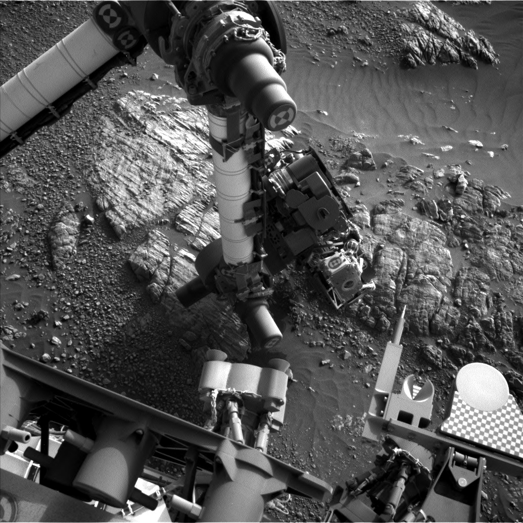 Nasa's Mars rover Curiosity acquired this image using its Left Navigation Camera on Sol 2472, at drive 2194, site number 76