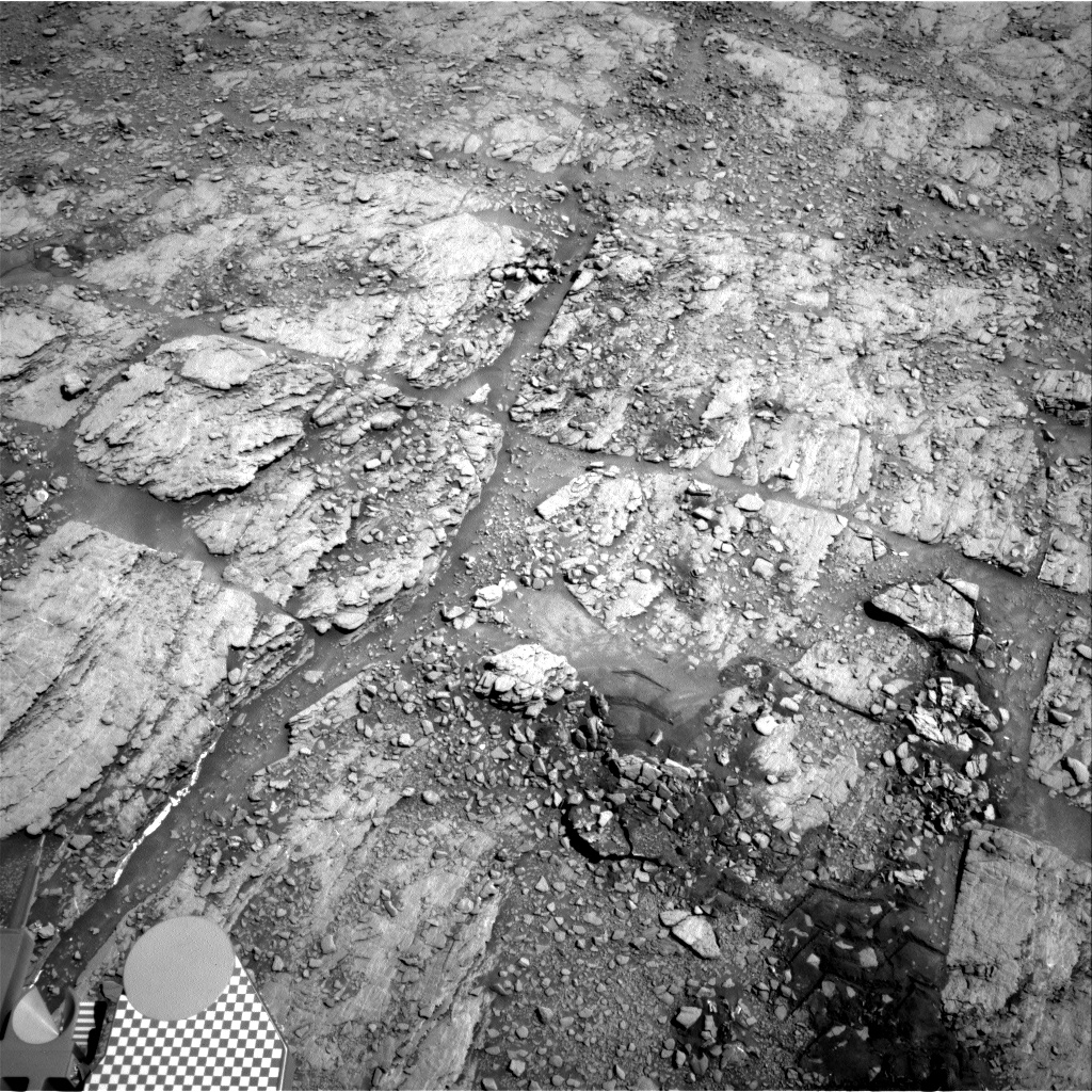 Nasa's Mars rover Curiosity acquired this image using its Right Navigation Camera on Sol 2521, at drive 3002, site number 76