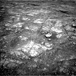 Nasa's Mars rover Curiosity acquired this image using its Left Navigation Camera on Sol 2555, at drive 3140, site number 76