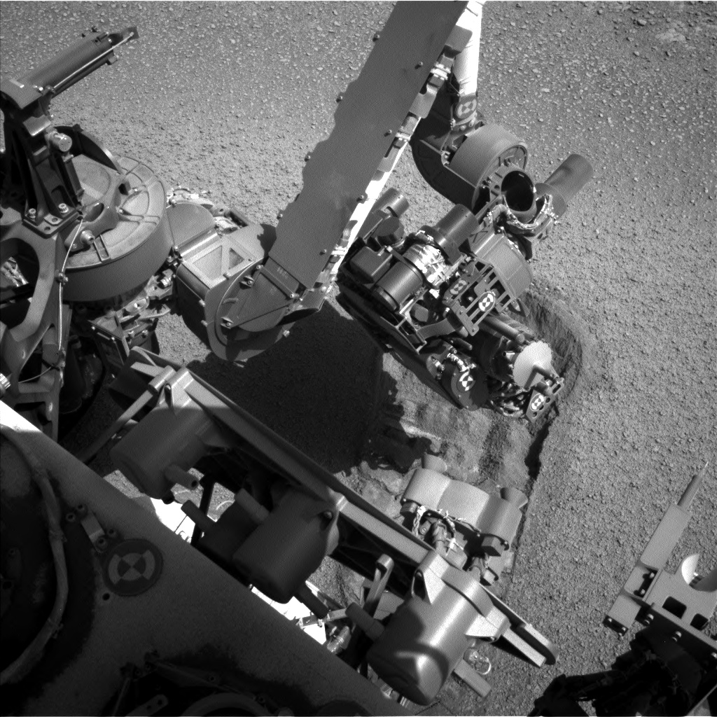 Nasa's Mars rover Curiosity acquired this image using its Left Navigation Camera on Sol 2557, at drive 70, site number 77