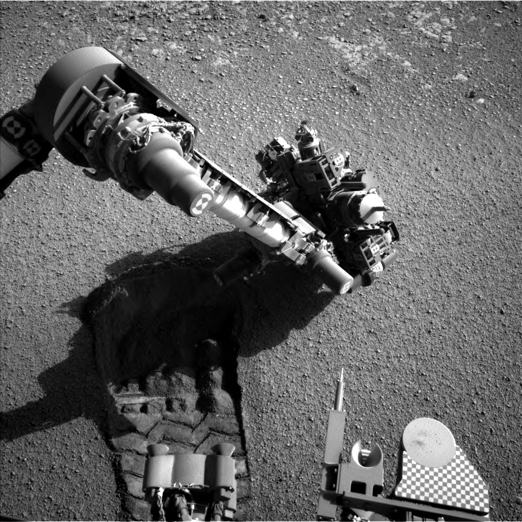 Nasa's Mars rover Curiosity acquired this image using its Left Navigation Camera on Sol 2557, at drive 70, site number 77