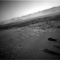 Nasa's Mars rover Curiosity acquired this image using its Left Navigation Camera on Sol 2559, at drive 124, site number 77