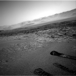 Nasa's Mars rover Curiosity acquired this image using its Right Navigation Camera on Sol 2559, at drive 118, site number 77
