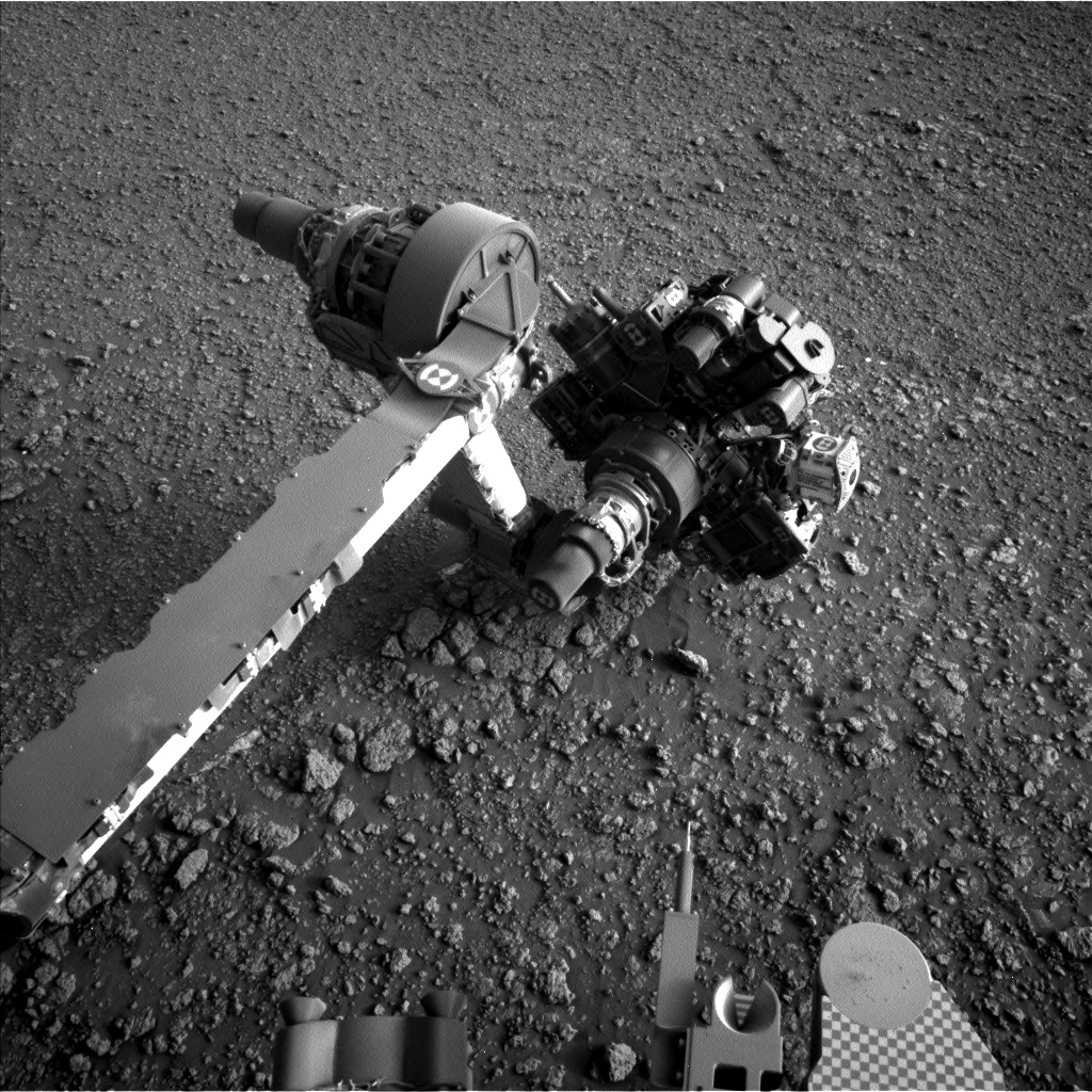 Nasa's Mars rover Curiosity acquired this image using its Left Navigation Camera on Sol 2564, at drive 328, site number 77