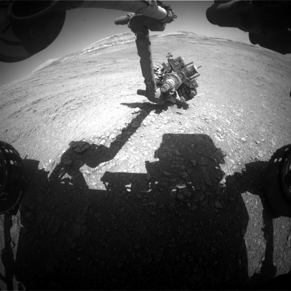 Nasa's Mars rover Curiosity acquired this image using its Front Hazard Avoidance Camera (Front Hazcam) on Sol 2565, at drive 328, site number 77