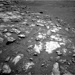 Nasa's Mars rover Curiosity acquired this image using its Left Navigation Camera on Sol 2575, at drive 1160, site number 77