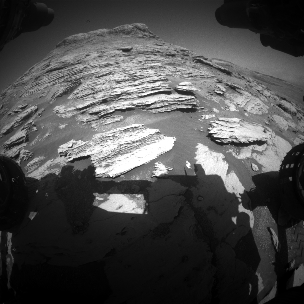 Nasa's Mars rover Curiosity acquired this image using its Front Hazard Avoidance Camera (Front Hazcam) on Sol 2580, at drive 1560, site number 77