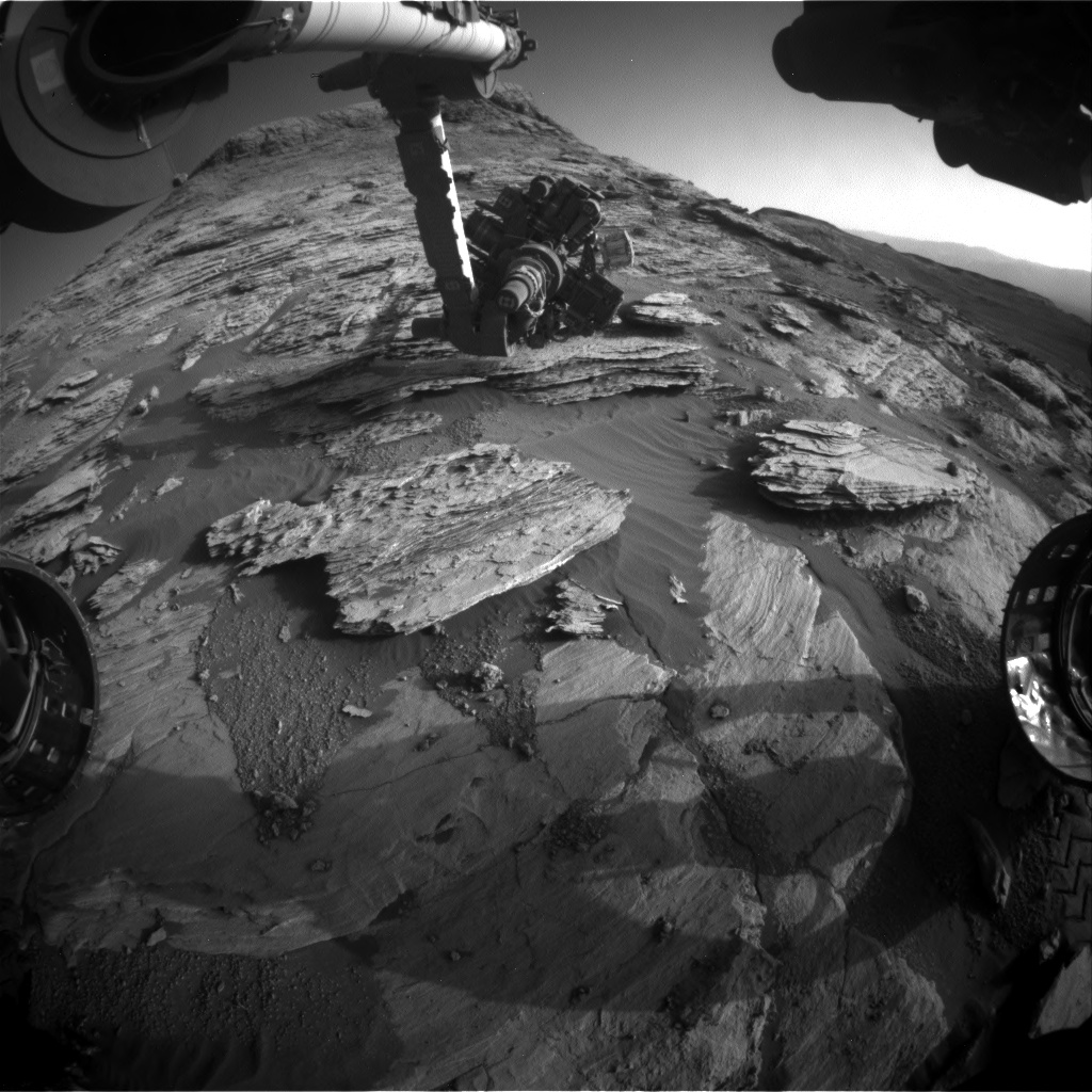 Nasa's Mars rover Curiosity acquired this image using its Front Hazard Avoidance Camera (Front Hazcam) on Sol 2581, at drive 1560, site number 77