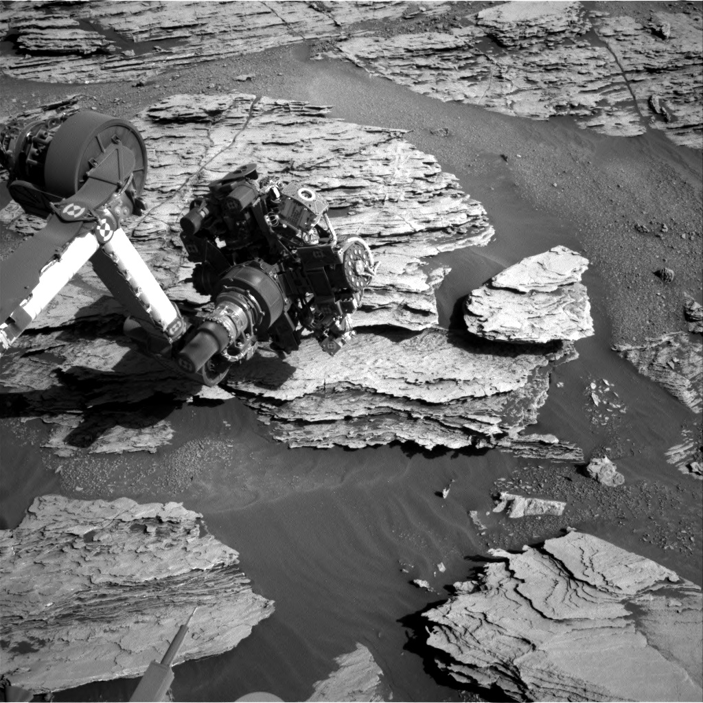 Nasa's Mars rover Curiosity acquired this image using its Right Navigation Camera on Sol 2581, at drive 1560, site number 77