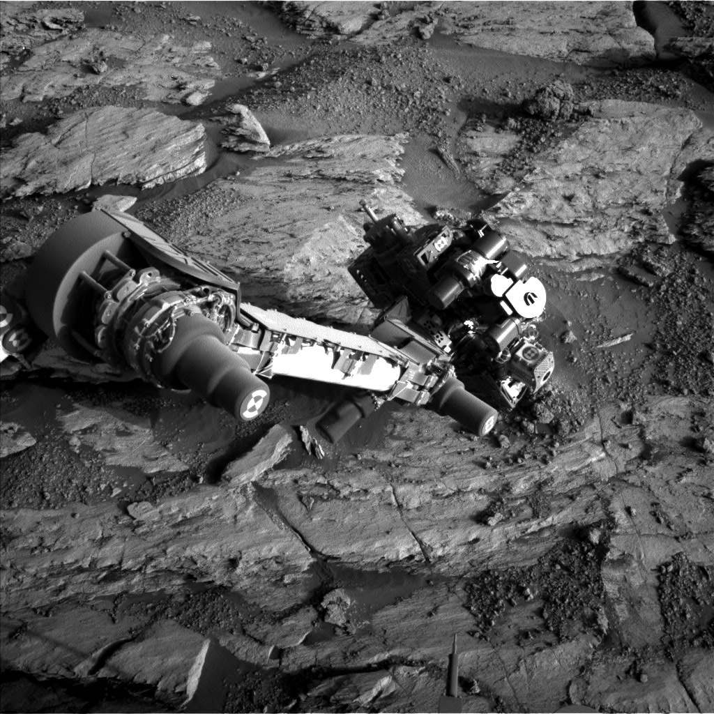 Nasa's Mars rover Curiosity acquired this image using its Left Navigation Camera on Sol 2583, at drive 1626, site number 77