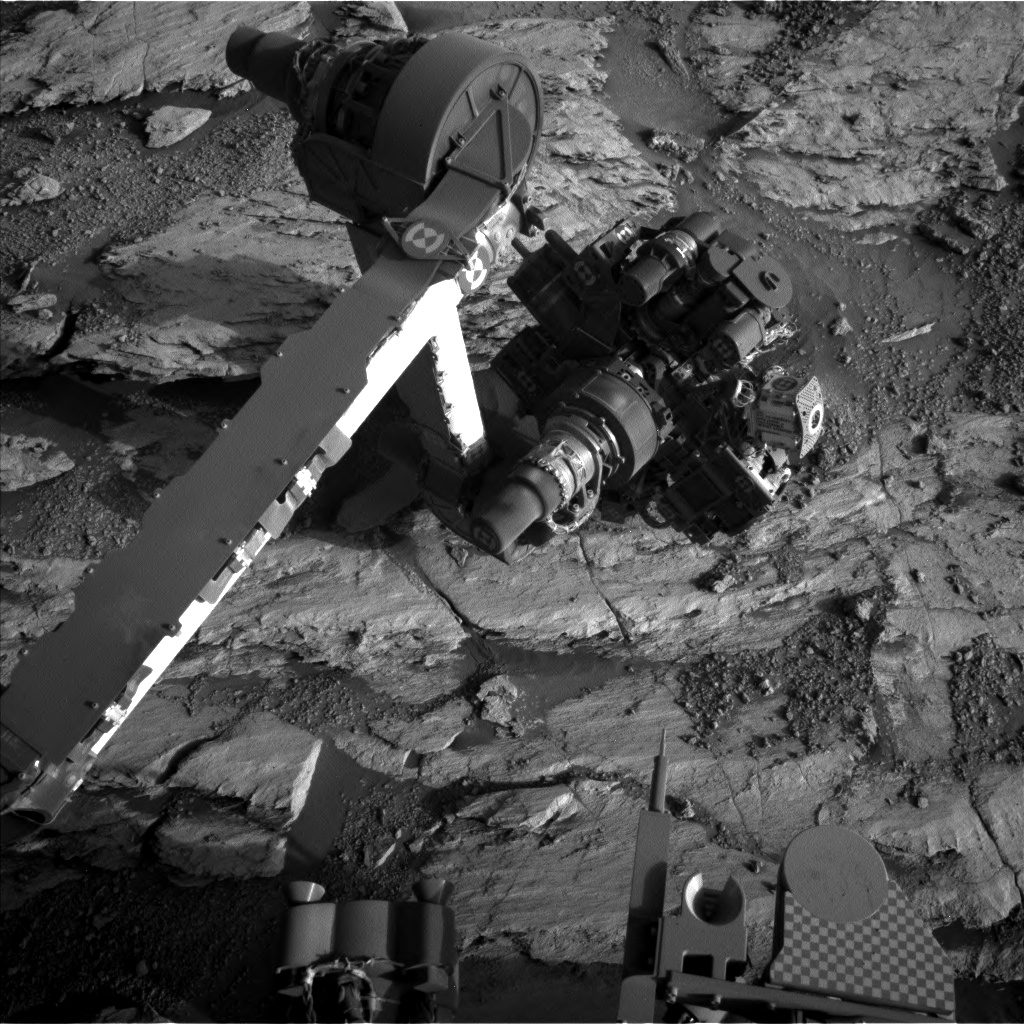 Nasa's Mars rover Curiosity acquired this image using its Left Navigation Camera on Sol 2585, at drive 1626, site number 77