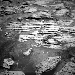 Nasa's Mars rover Curiosity acquired this image using its Left Navigation Camera on Sol 2586, at drive 1644, site number 77