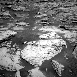 Nasa's Mars rover Curiosity acquired this image using its Left Navigation Camera on Sol 2586, at drive 1674, site number 77
