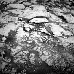 Nasa's Mars rover Curiosity acquired this image using its Left Navigation Camera on Sol 2586, at drive 1722, site number 77