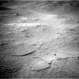 Nasa's Mars rover Curiosity acquired this image using its Left Navigation Camera on Sol 2595, at drive 2636, site number 77