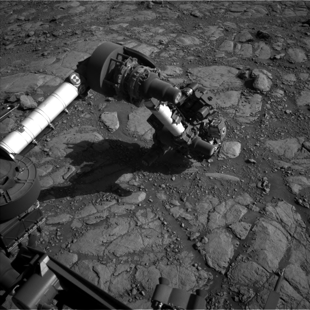 Nasa's Mars rover Curiosity acquired this image using its Left Navigation Camera on Sol 2597, at drive 2786, site number 77