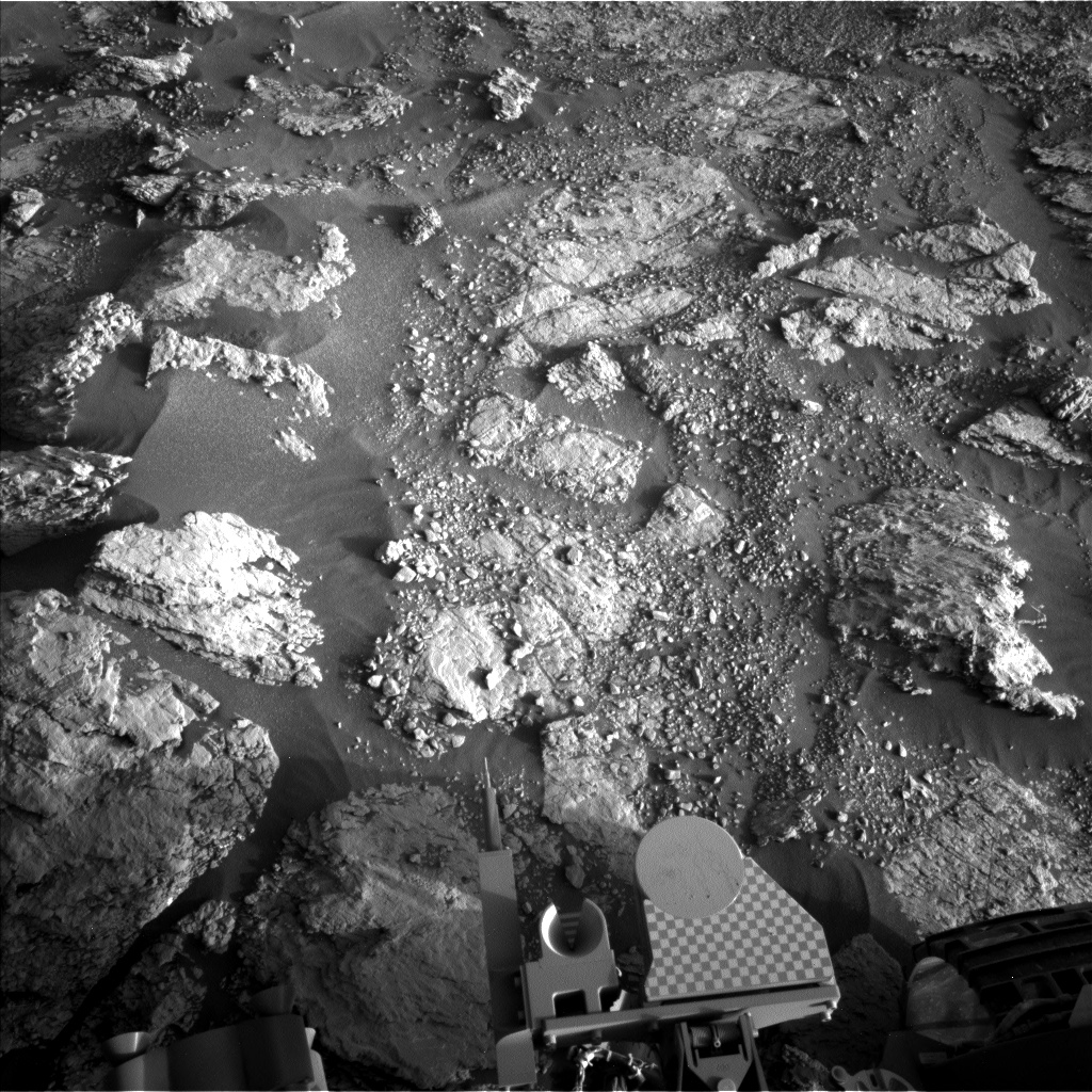 Nasa's Mars rover Curiosity acquired this image using its Left Navigation Camera on Sol 2602, at drive 2954, site number 77