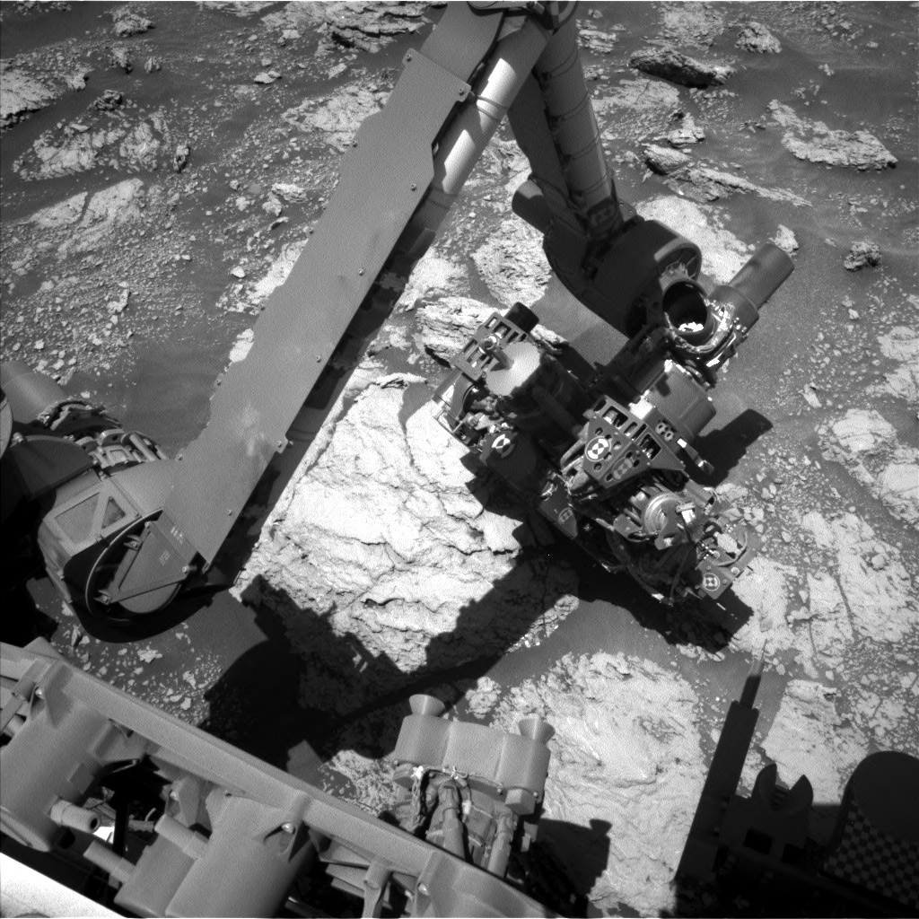 Nasa's Mars rover Curiosity acquired this image using its Left Navigation Camera on Sol 2604, at drive 2954, site number 77