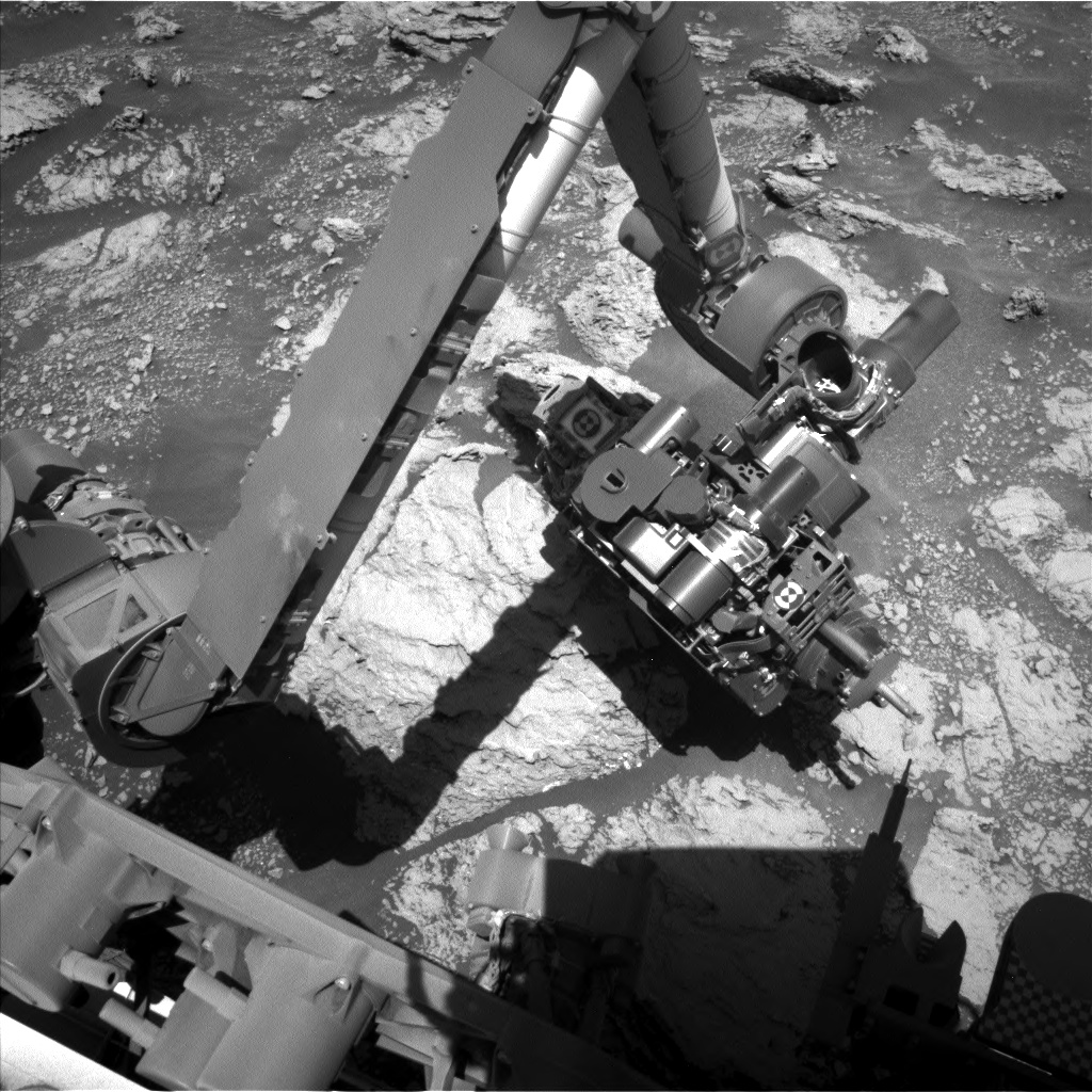 Nasa's Mars rover Curiosity acquired this image using its Left Navigation Camera on Sol 2604, at drive 2954, site number 77