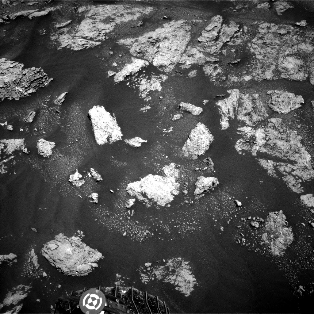 Nasa's Mars rover Curiosity acquired this image using its Left Navigation Camera on Sol 2605, at drive 0, site number 78