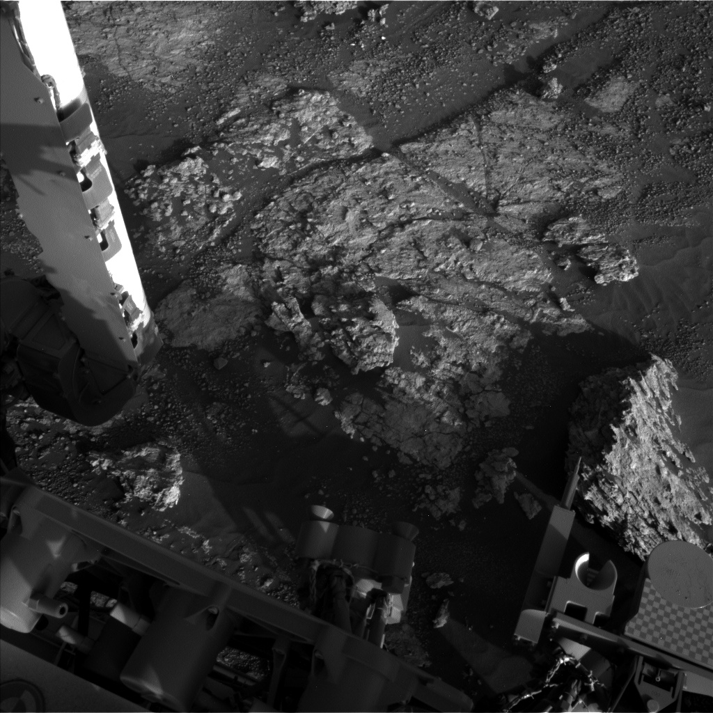 Nasa's Mars rover Curiosity acquired this image using its Left Navigation Camera on Sol 2606, at drive 138, site number 78