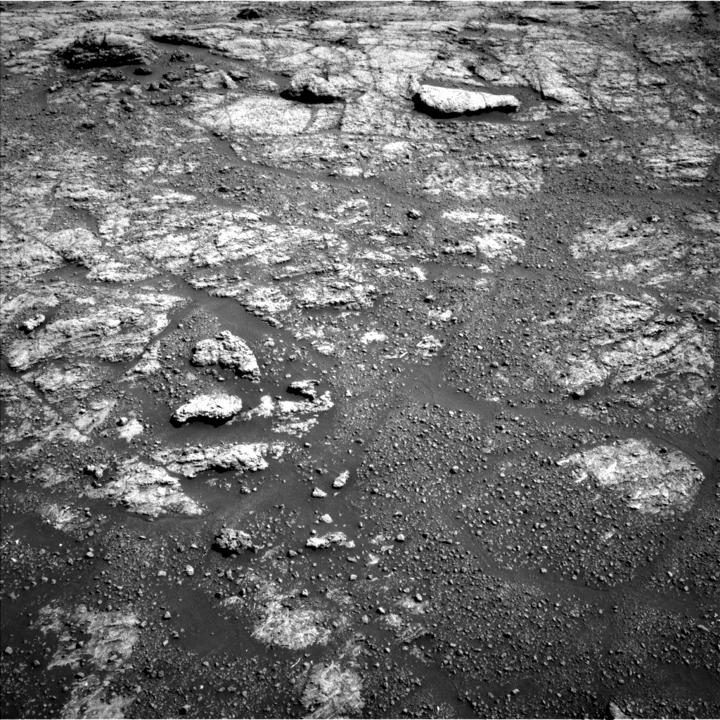 Nasa's Mars rover Curiosity acquired this image using its Left Navigation Camera on Sol 2609, at drive 174, site number 78