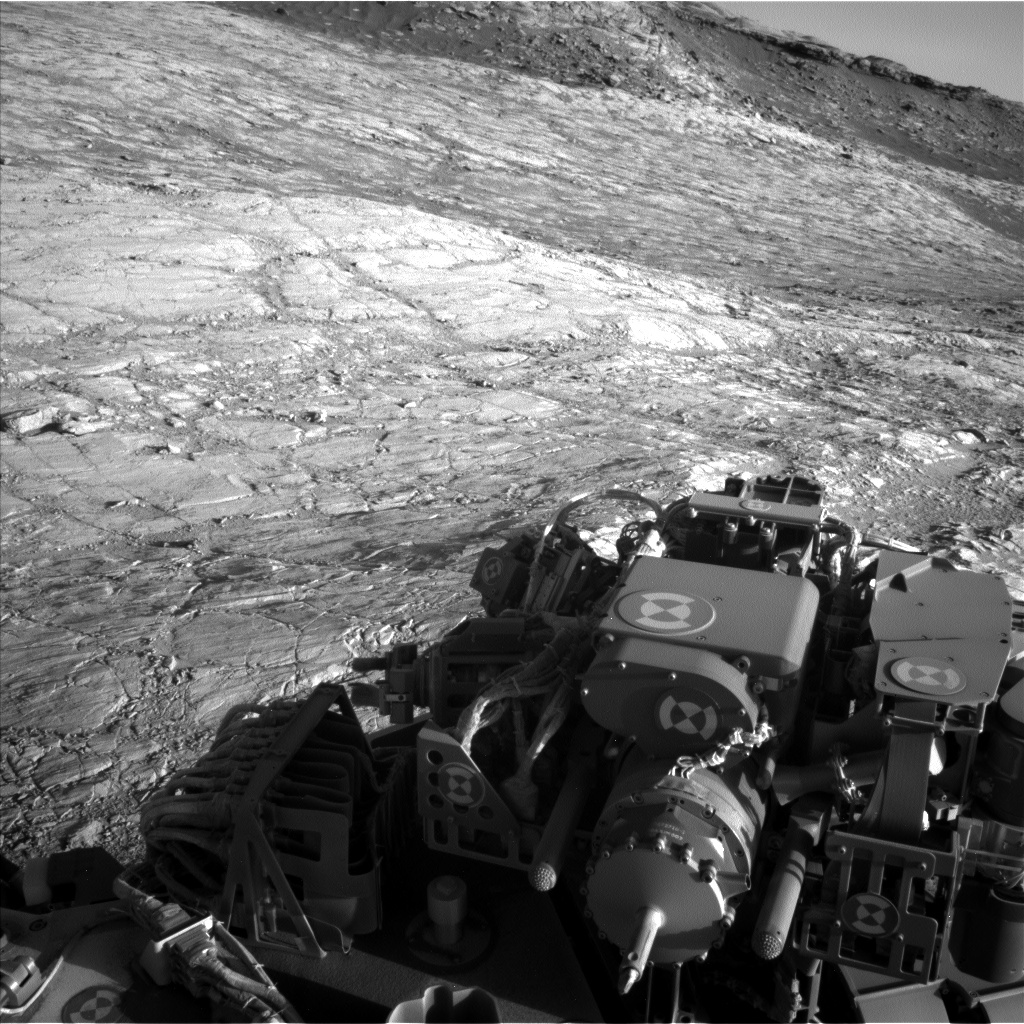 Nasa's Mars rover Curiosity acquired this image using its Left Navigation Camera on Sol 2611, at drive 462, site number 78