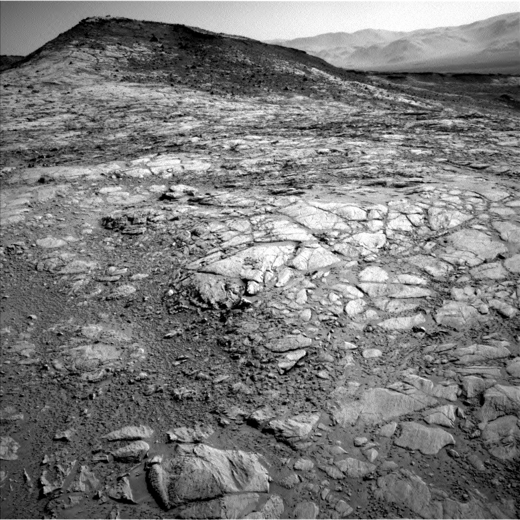 Nasa's Mars rover Curiosity acquired this image using its Left Navigation Camera on Sol 2613, at drive 582, site number 78