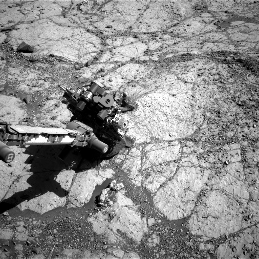 Nasa's Mars rover Curiosity acquired this image using its Right Navigation Camera on Sol 2631, at drive 1002, site number 78