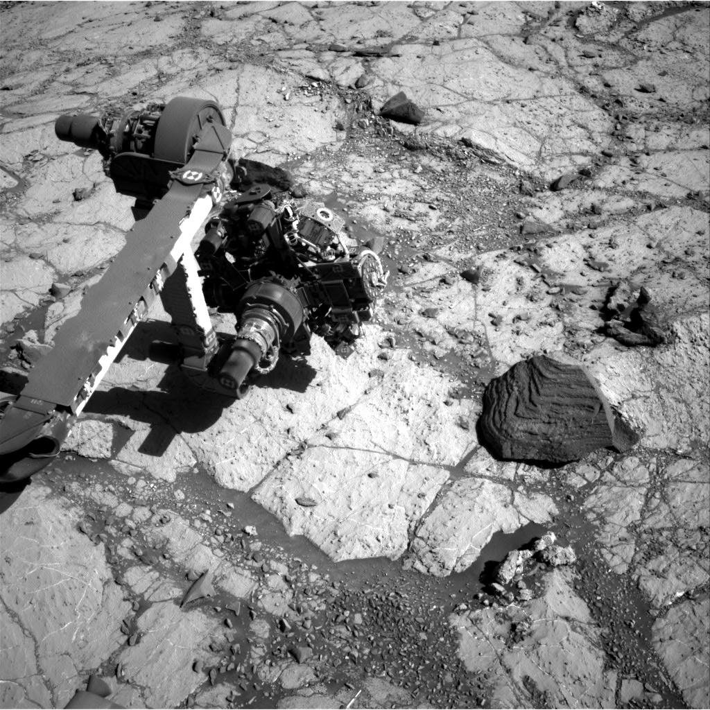 Nasa's Mars rover Curiosity acquired this image using its Right Navigation Camera on Sol 2631, at drive 1002, site number 78