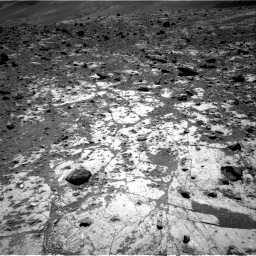 Nasa's Mars rover Curiosity acquired this image using its Right Navigation Camera on Sol 2633, at drive 1086, site number 78