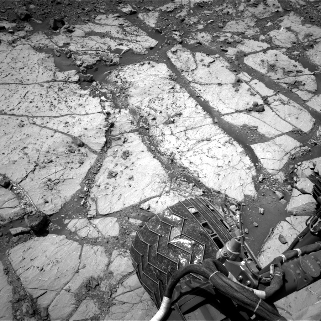 Nasa's Mars rover Curiosity acquired this image using its Right Navigation Camera on Sol 2633, at drive 1138, site number 78