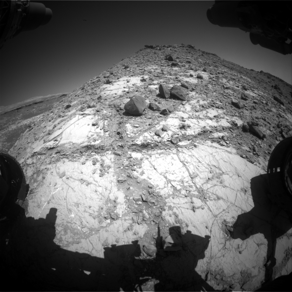 Nasa's Mars rover Curiosity acquired this image using its Front Hazard Avoidance Camera (Front Hazcam) on Sol 2639, at drive 1138, site number 78