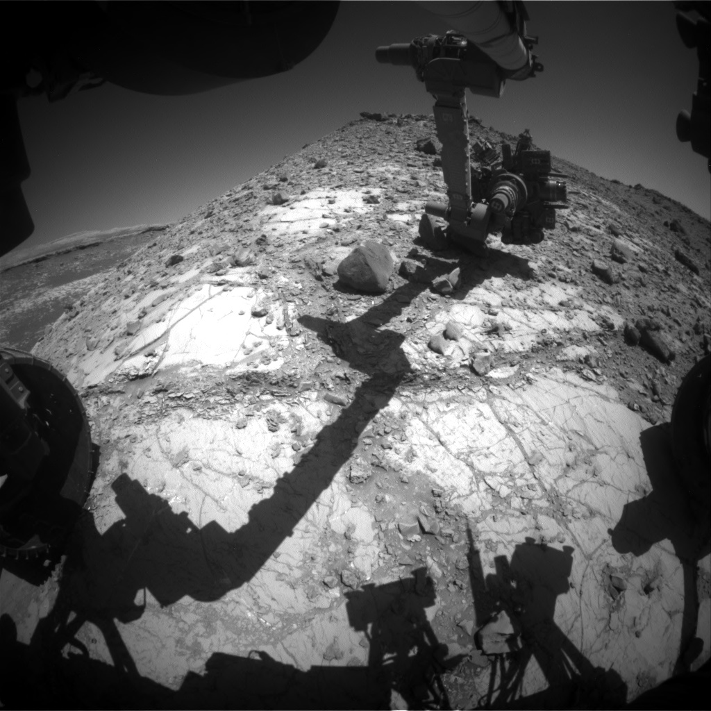 Nasa's Mars rover Curiosity acquired this image using its Front Hazard Avoidance Camera (Front Hazcam) on Sol 2642, at drive 1160, site number 78