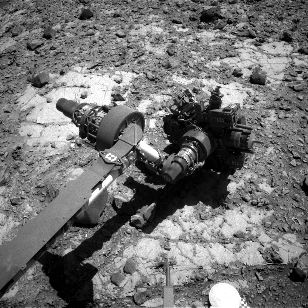 Nasa's Mars rover Curiosity acquired this image using its Left Navigation Camera on Sol 2642, at drive 1160, site number 78