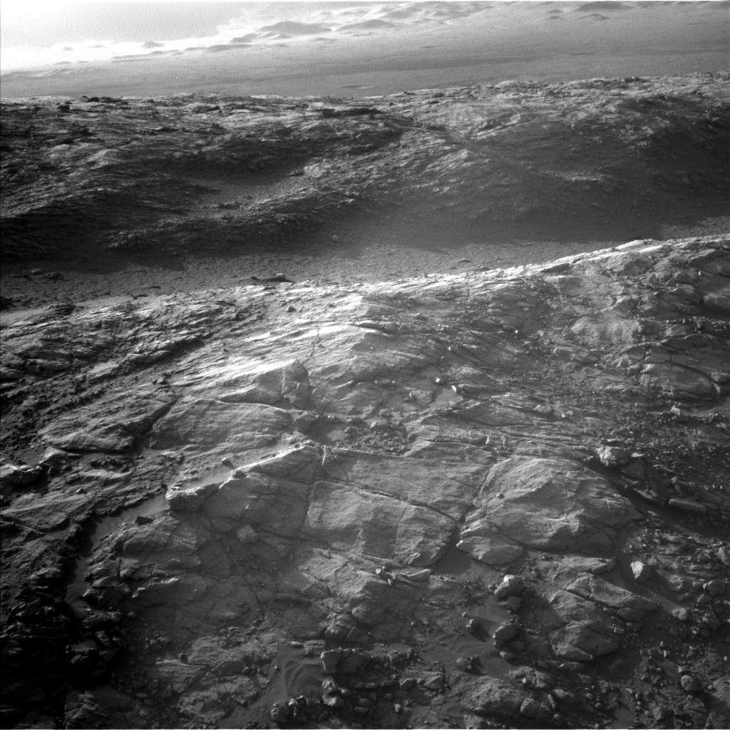 Nasa's Mars rover Curiosity acquired this image using its Left Navigation Camera on Sol 2645, at drive 1652, site number 78
