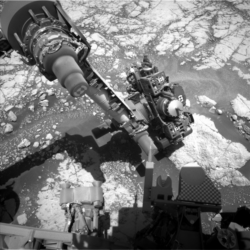 Nasa's Mars rover Curiosity acquired this image using its Left Navigation Camera on Sol 2657, at drive 1946, site number 78