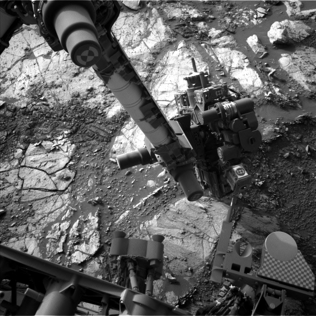 Nasa's Mars rover Curiosity acquired this image using its Left Navigation Camera on Sol 2666, at drive 0, site number 79